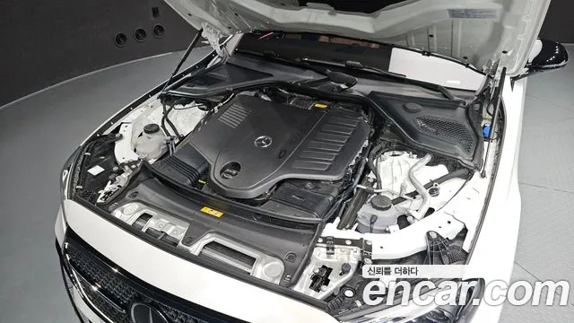 Mercedes-Benz E-Class — Фото автомобиля 6