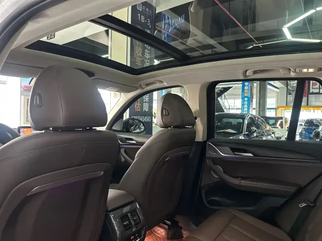 BMW X3 — Фото автомобиля 14
