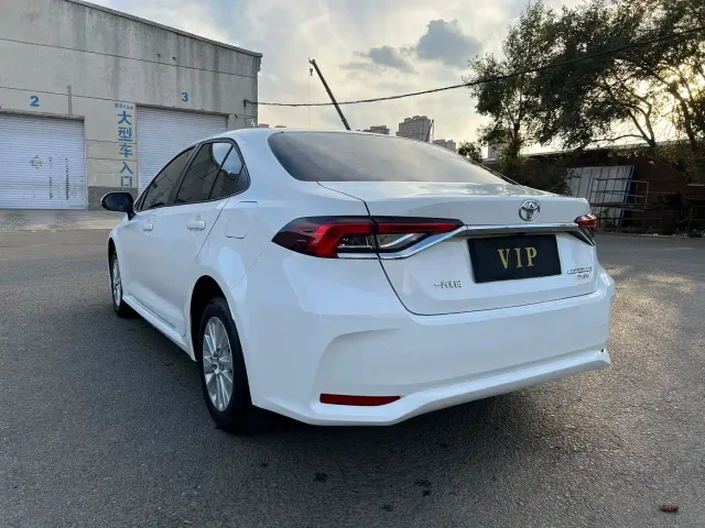 Toyota Corolla — Фото автомобиля 6
