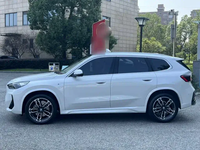 BMW X1 — Фото автомобиля 5