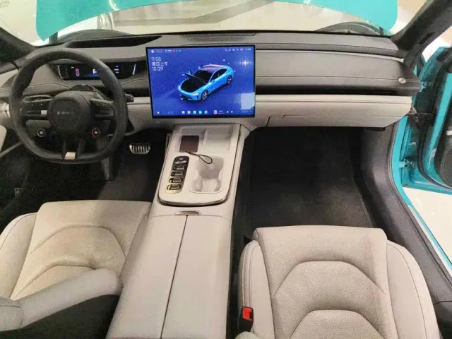 Xiaomi SU7 — Фото автомобиля 12