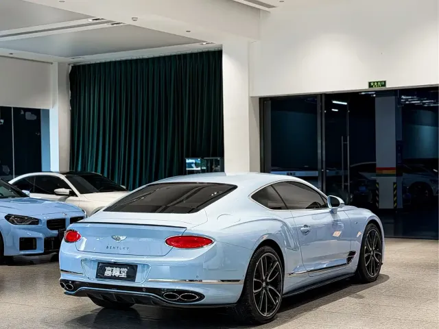 Bentley Continental — Фото автомобиля 5