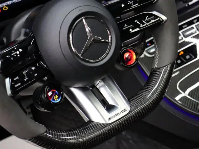 Mercedes-Benz E-Class AMG — Фото автомобиля 9