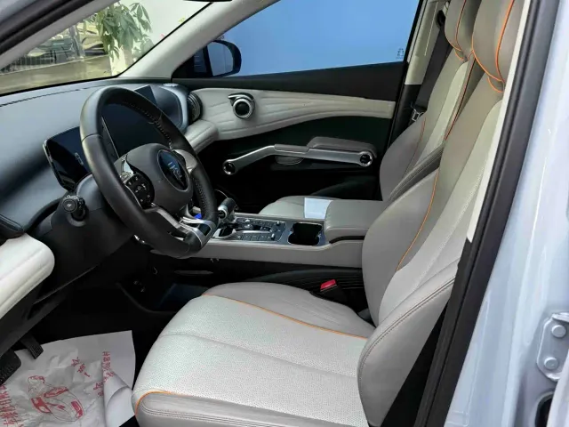 BYD Yuan PLUS — Фото автомобиля 4