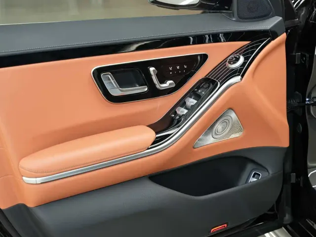 Mercedes-Benz S-Class — Фото автомобиля 7