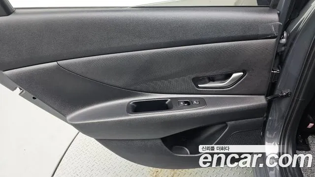 Hyundai Avante — Фото автомобиля 14