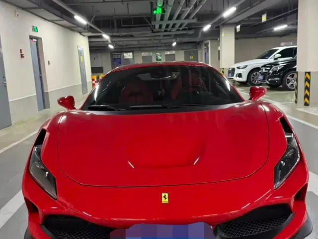 Ferrari F8 — Фото автомобиля 2