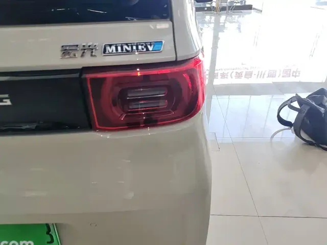 Wuling Hongguang Mini EV — Фото автомобиля 7