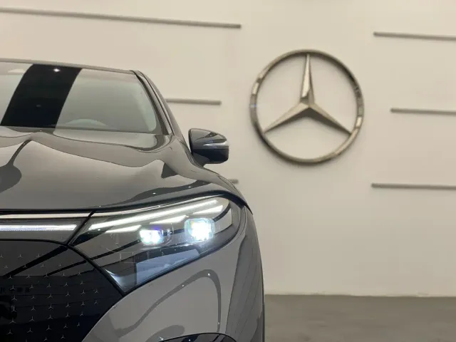 Mercedes-Benz EQS SUV — Фото автомобиля 4