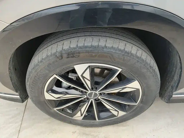 Roewe RX5 — Фото автомобиля 22