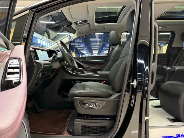 GAC Trumpchi M8 — Фото автомобиля 4