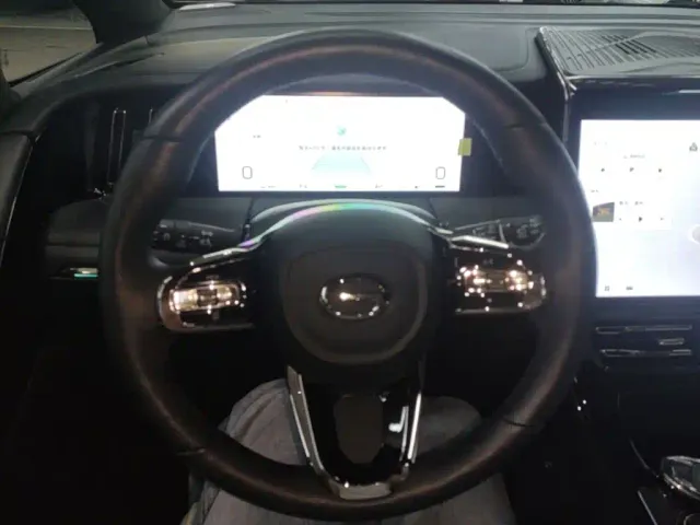 GAC Trumpchi E9 — Фото автомобиля 10