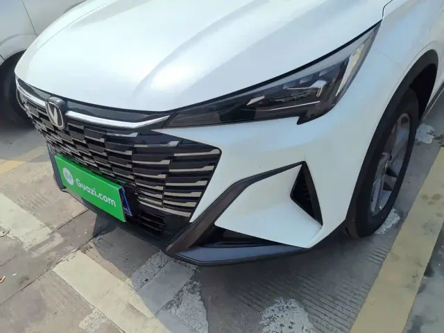 Changan X5 Plus — Фото автомобиля 17