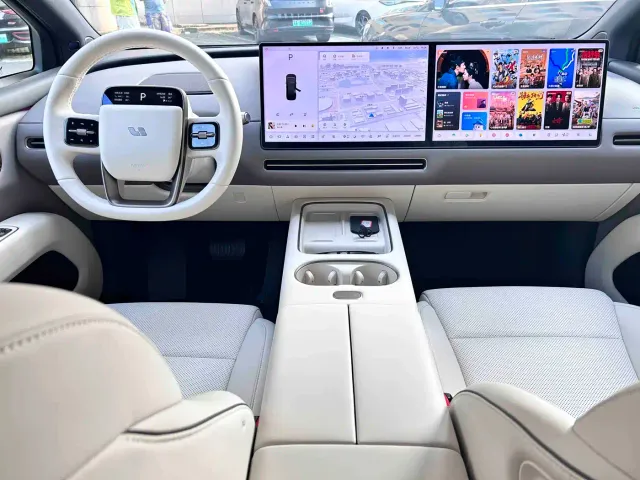 Li Auto i6 — Фото автомобиля 21
