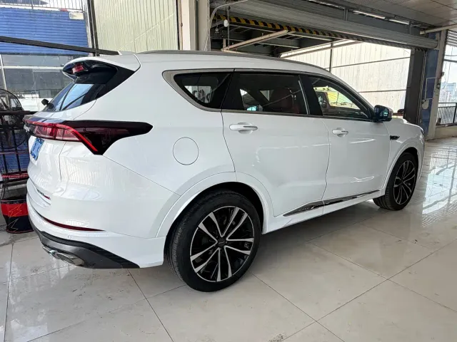 Jetour X70 Plus — Фото автомобиля 11