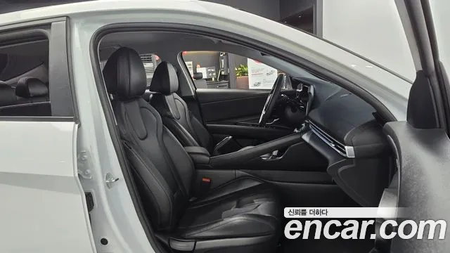 Hyundai AVANTE Новый Avante (CN7) — Фото автомобиля 11