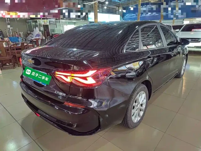Chevrolet Monza — Фото автомобиля 6