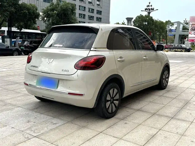 Wuling Bingo — Фото автомобиля 6