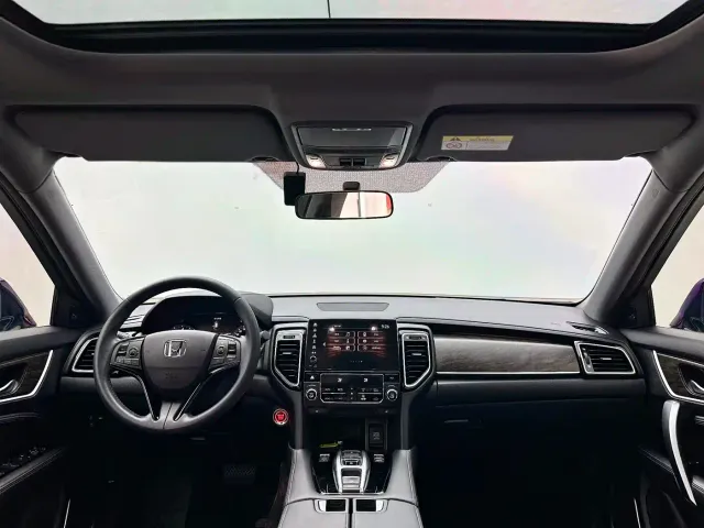 Honda UR-V — Фото автомобиля 8