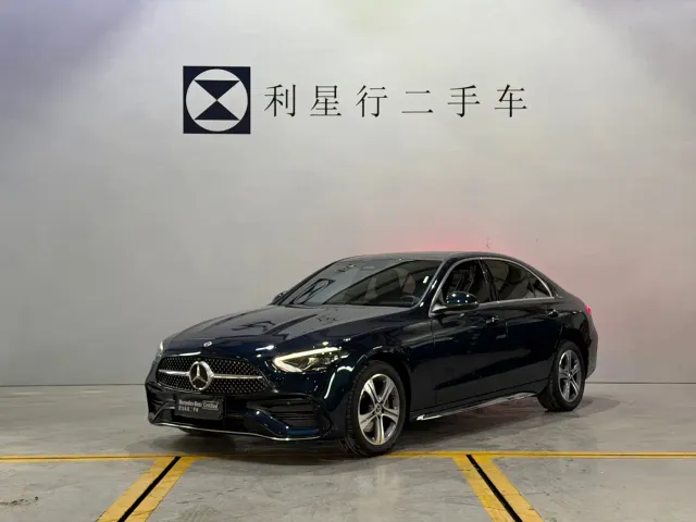 Фотография автомобиля — Mercedes-Benz C-Class