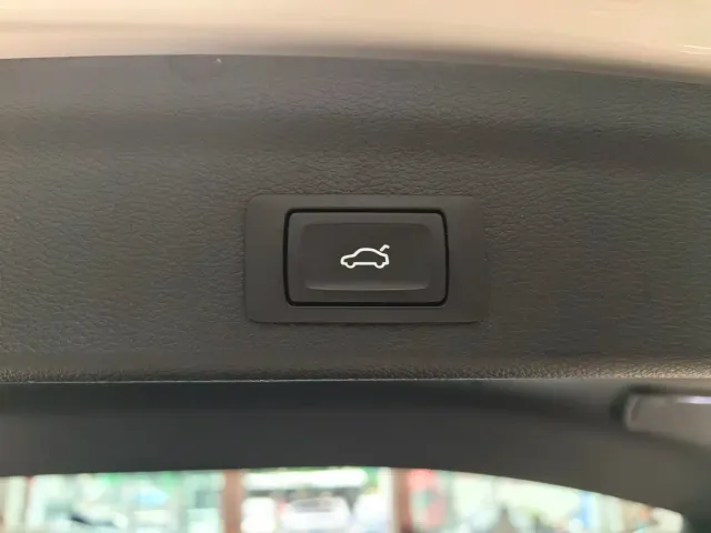 Audi Q3 — Фото автомобиля 12