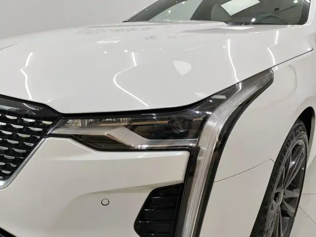 Cadillac CT4 — Фото автомобиля 5