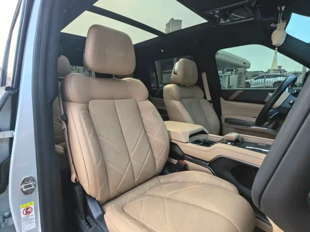 BYD FangChengBao Leopard 8 — Фото автомобиля 24