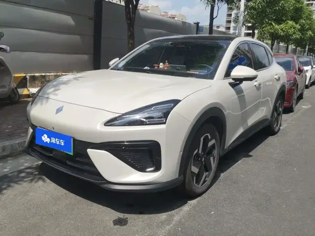 Фотография автомобиля — Baojun Yunhai