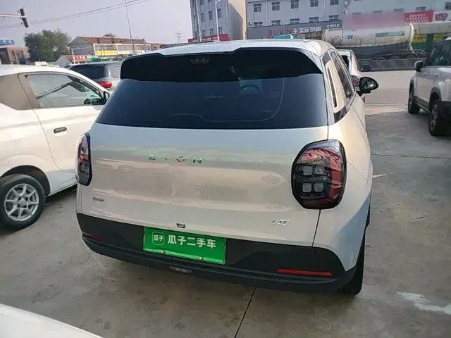 GAC Aion UT — Фото автомобиля 5