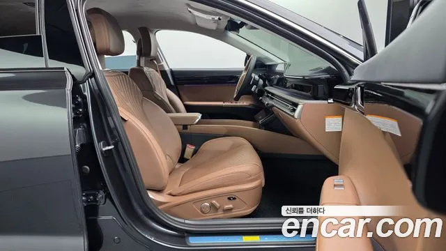 Hyundai Grandeur GN7 — Фото автомобиля 16