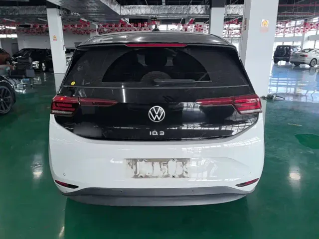 Volkswagen ID.3 — Фото автомобиля 5