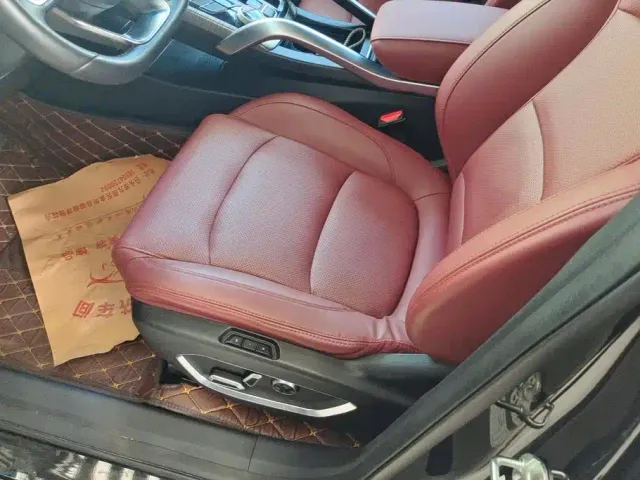Geely Boyue — Фото автомобиля 9