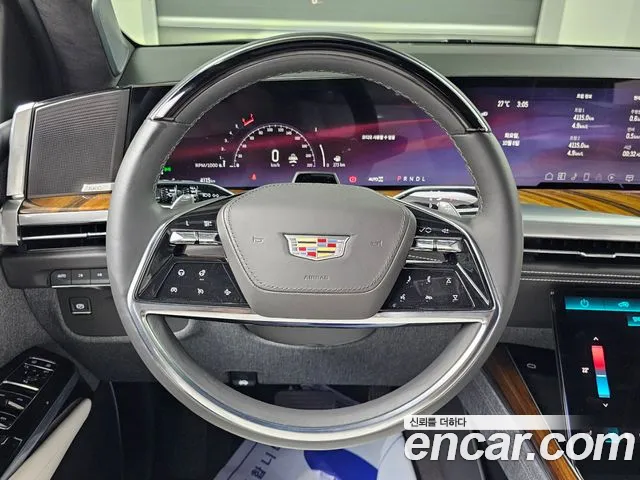 Cadillac Escalade 5th Gen — Фото автомобиля 13
