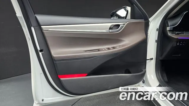 Hyundai Grandeur New — Фото автомобиля 13