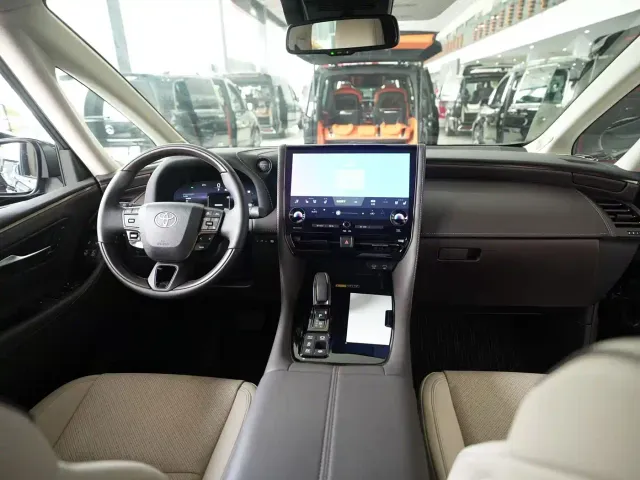 Toyota Alphard — Фото автомобиля 6