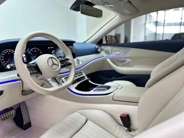 Mercedes-Benz E-Class — Фото автомобиля 9