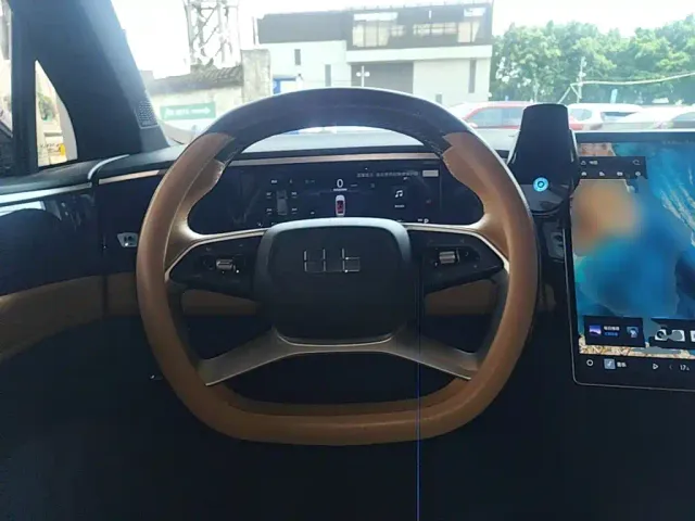 Geely Galaxy L7 — Фото автомобиля 10