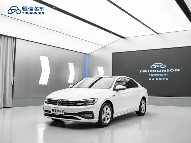 Фотография автомобиля — Volkswagen Lamando