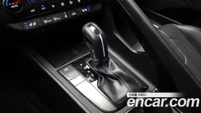 Hyundai AVANTE — Фото автомобиля 9