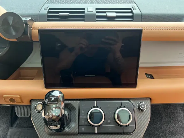 Land Rover Land Rover Defender 2021 110 P400 X-DYNAMIC HSE — Фото автомобиля 15