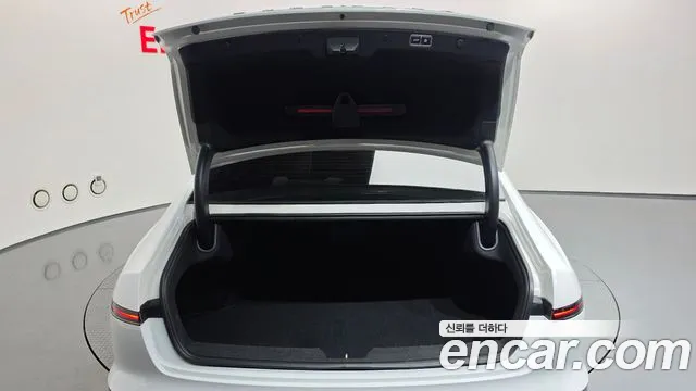 Hyundai Grandeur GN7 — Фото автомобиля 20