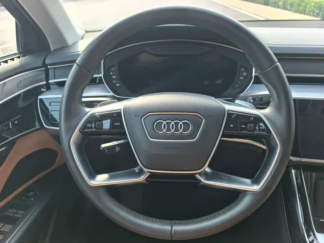 Audi A8 — Фото автомобиля 19