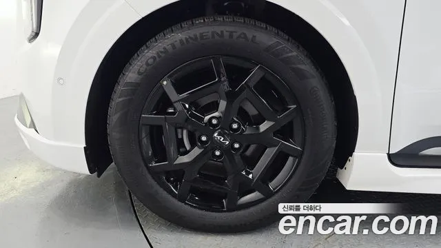 Kia Canival Новый Carnival 4 поколение Бензин 9 мест Hi-Limousine (Спецкузов) — Фото автомобиля 2
