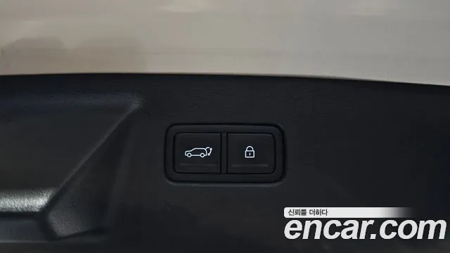 Hyundai Santa Fe MX5 — Фото автомобиля 20