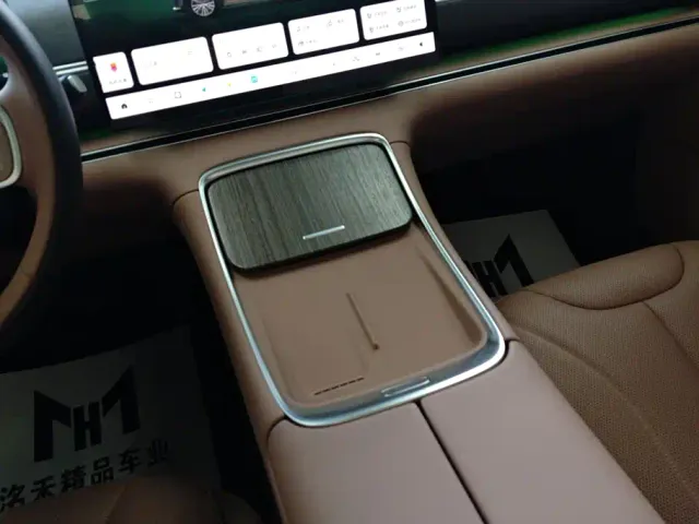 Leapmotor C11 — Фото автомобиля 16