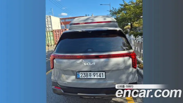 Kia Carnival — Фото автомобиля 4