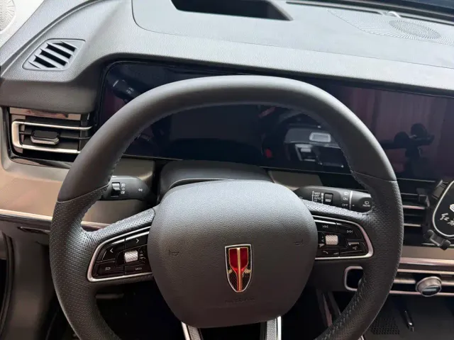 Hongqi HS5 — Фото автомобиля 2