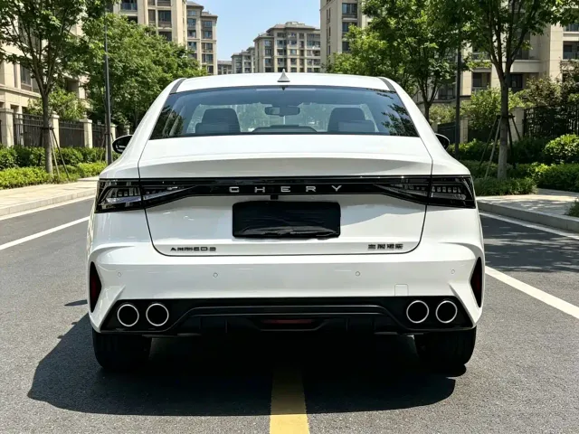 Chery Arrizo 8 — Фото автомобиля 11