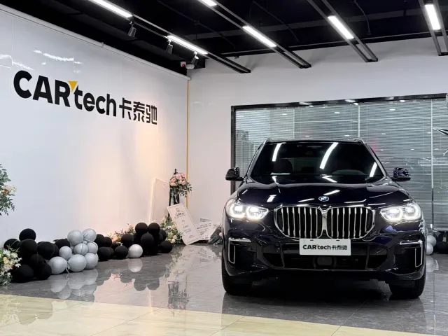 BMW X5 — Фото автомобиля 2
