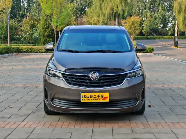 Buick GL8 — Фото автомобиля 2